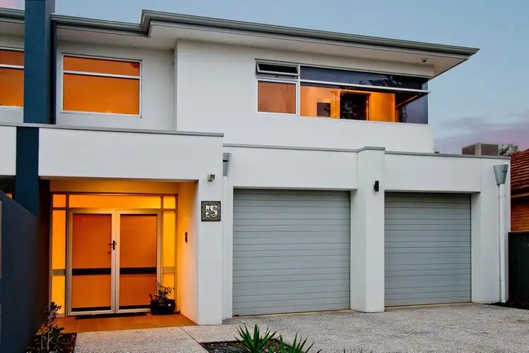 15 Hobart Road, Henley Beach South SA 5022