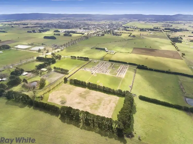 36 Cemetery Road, Lancefield VIC 3435