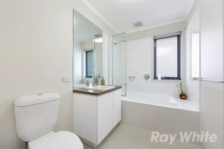 Seventh view of Homely house listing, 20 Richmond Circuit, Mulgrave VIC 3170