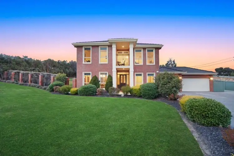 2a Pinewood Drive, Ballarat North VIC 3350