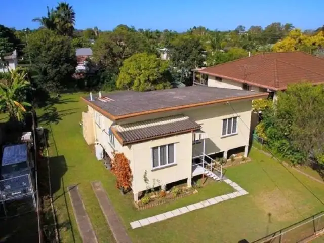 9 Weaber Street, Clontarf QLD 4019