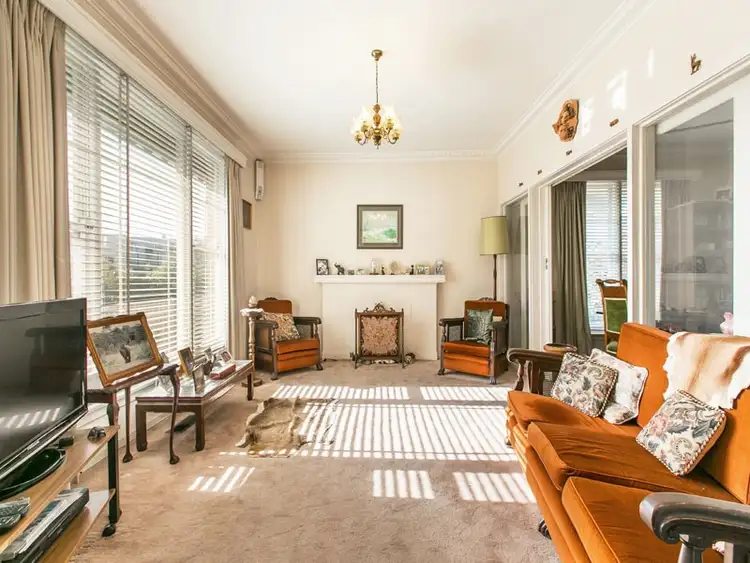 Second view of Homely house listing, 2 Nette Court, Moorabbin VIC 3189