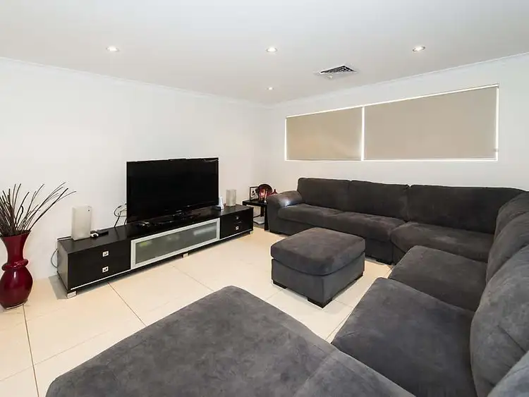 Fifth view of Homely house listing, 8 Amalfi Way, Canning Vale WA 6155