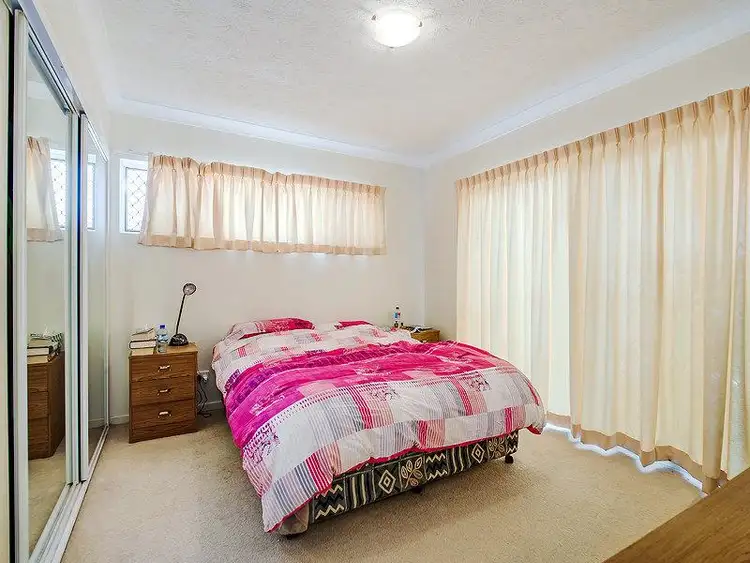 Fourth view of Homely unit listing, 2/13 Humpybong Esplanade, Redcliffe QLD 4020