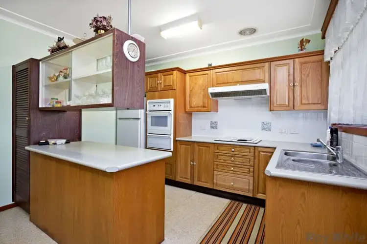 Fourth view of Homely house listing, 8 Wakehurst Crescent, Metford NSW 2323