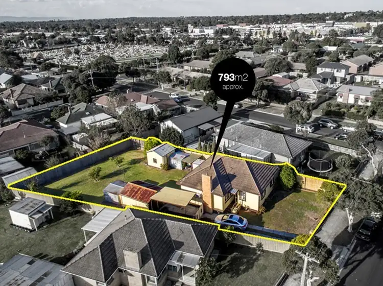 47 Dell Road, Frankston VIC 3199