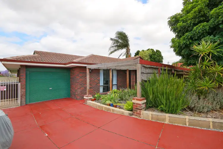Third view of Homely house listing, 6 Harvey Close, Gosnells WA 6110