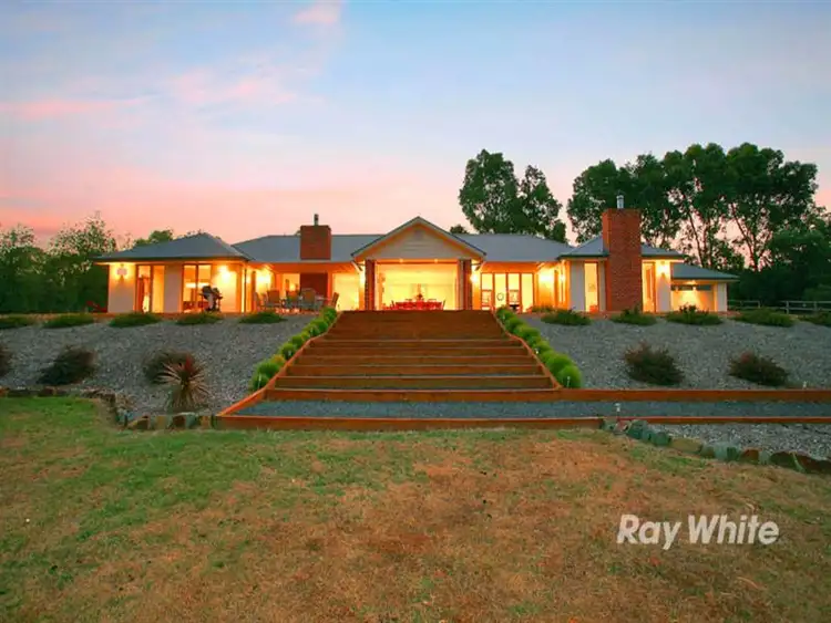 1 Tamboore Way, Lysterfield South VIC 3156