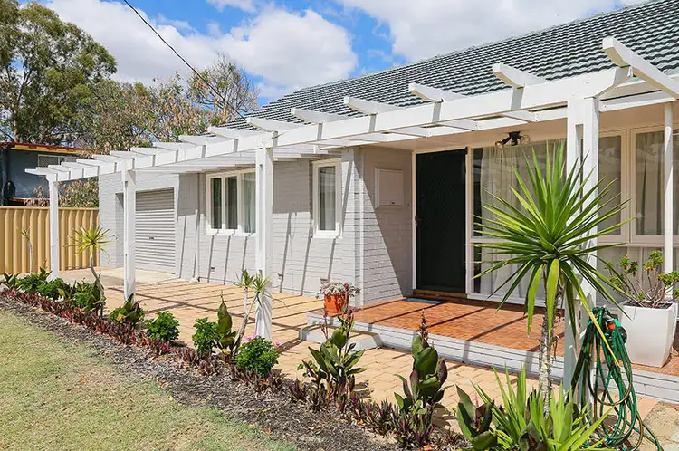 3 Upton Place, Langford WA 6147