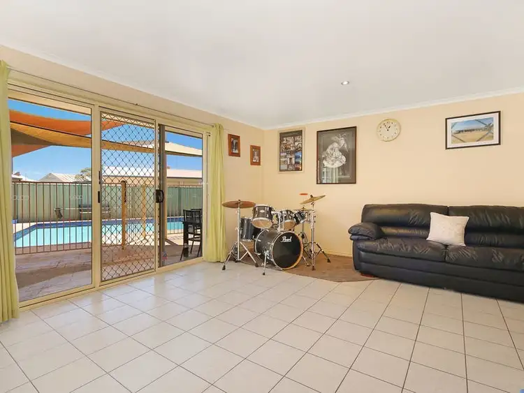 Fifth view of Homely house listing, 2 Nilsson Street, Rutherglen VIC 3685
