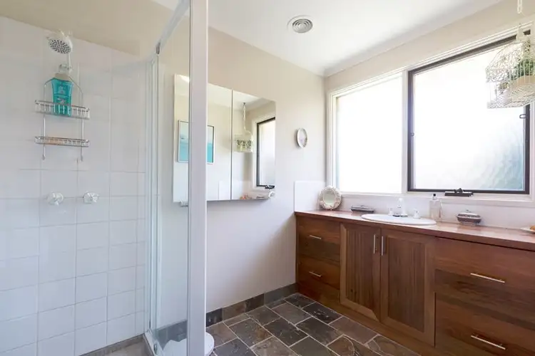 Sixth view of Homely unit listing, 2/11-13 East Road, Seaford VIC 3198