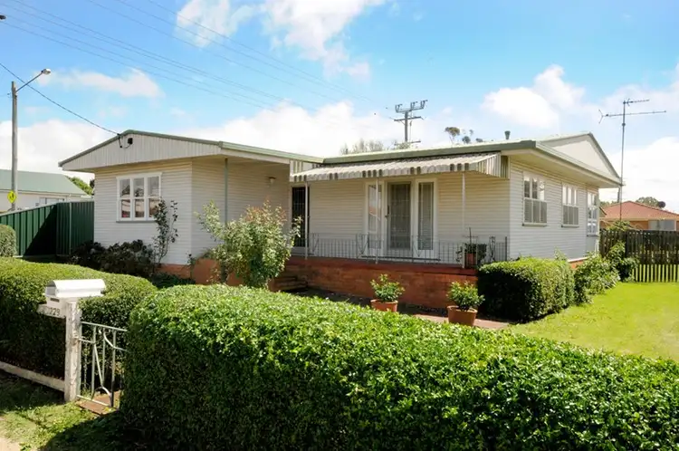 229 North Street, Rockville QLD 4350