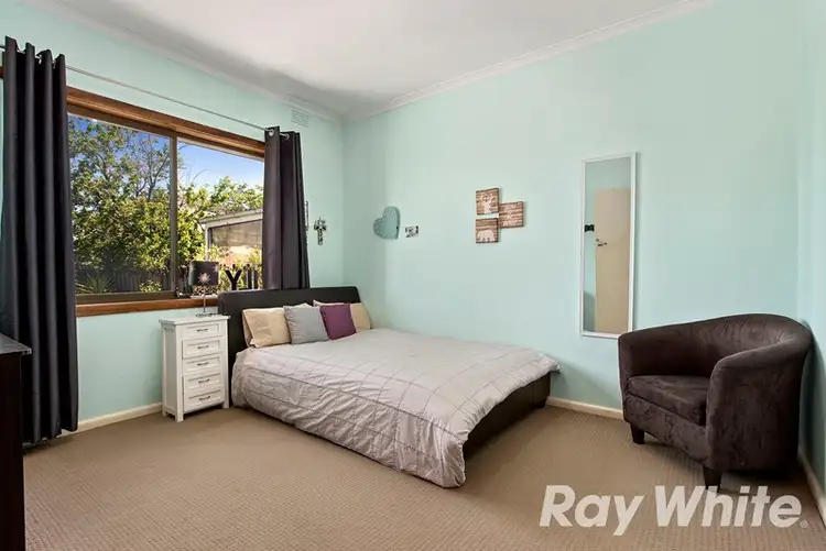 Fifth view of Homely house listing, 8 Brentwood Close, Clayton South VIC 3169