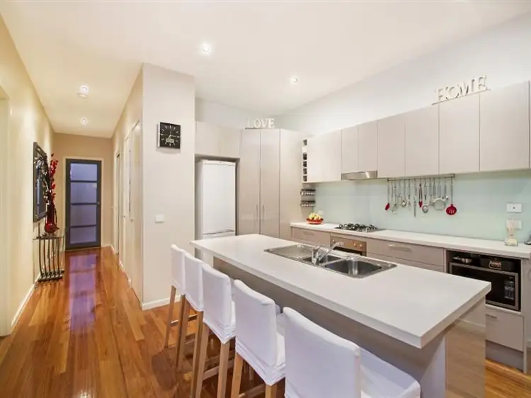 17/9 Manikato Avenue, Mordialloc VIC 3195