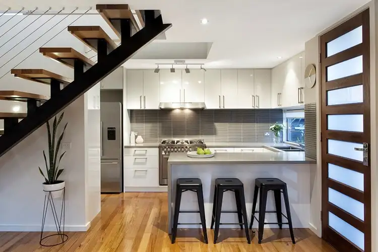 Fourth view of Homely townhouse listing, 2/5 Pell Street, Bentleigh East VIC 3165