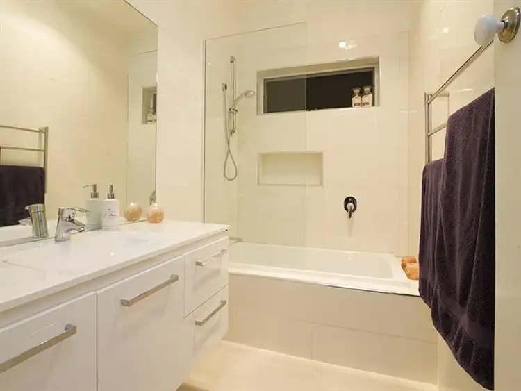 Sixth view of Homely house listing, 1/207 Nepean Street, Greensborough VIC 3088