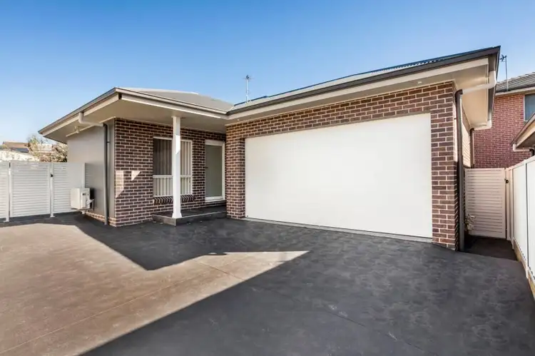 2/43 Veronica Street, Warilla NSW 2528