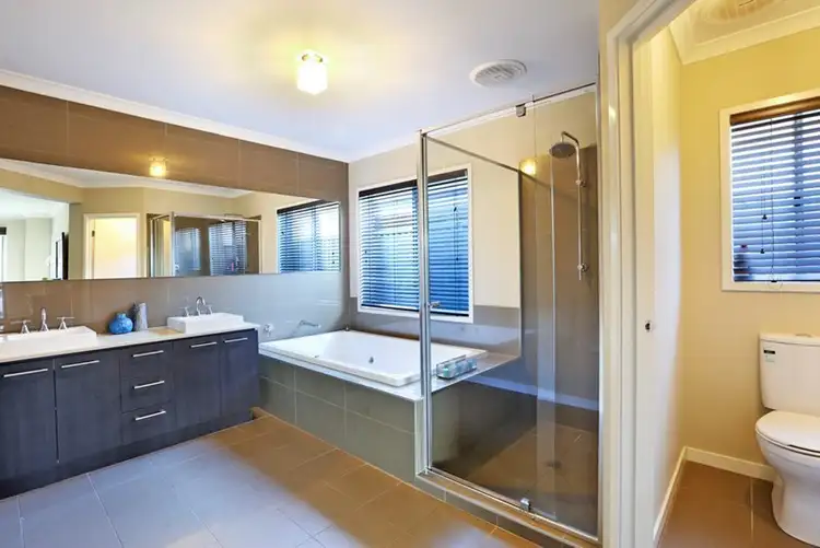 Seventh view of Homely house listing, 8 Mathieson Place, Lara VIC 3212