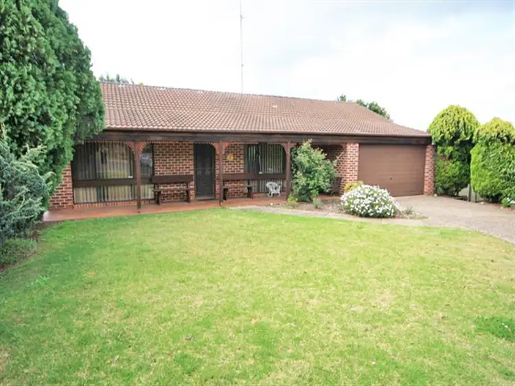 25 Hynes Place, Elderslie NSW 2570