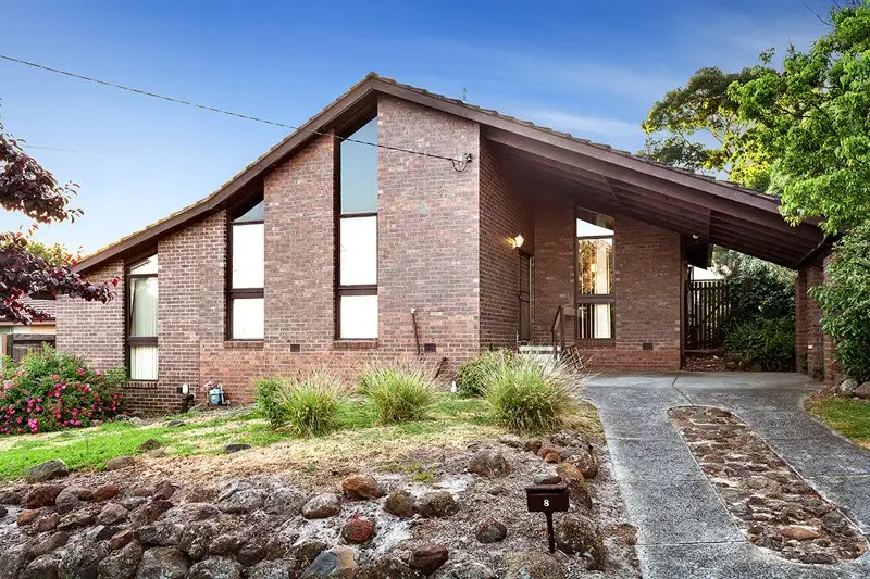 Main view of Homely house listing, 8 Trent Court, Notting Hill VIC 3168