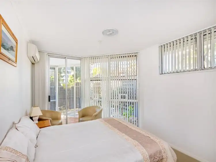 Sixth view of Homely apartment listing, 3/55 Thorn Street, Kangaroo Point QLD 4169