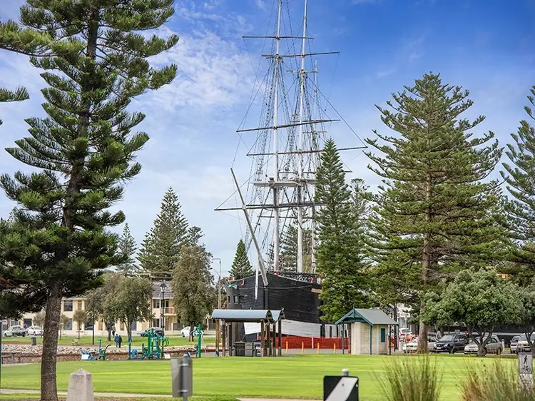 Fourth view of Homely apartment listing, 19/10-12 Gordon Street, Glenelg SA 5045