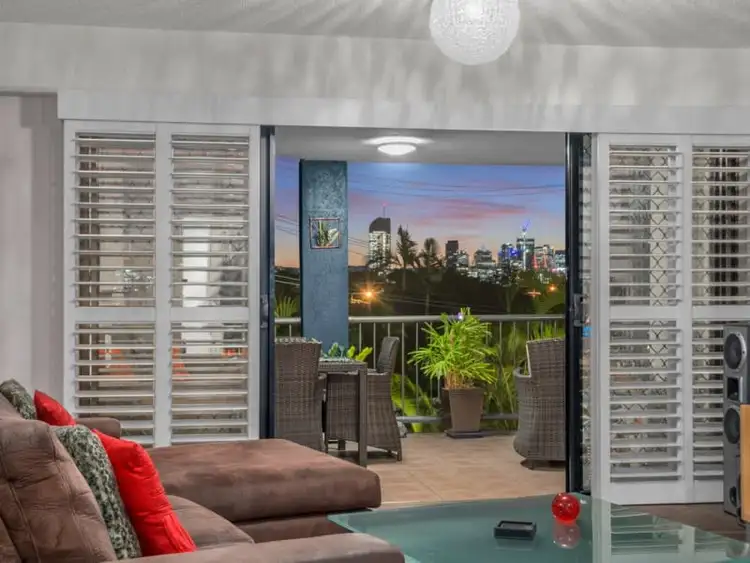 2/16 Norman Crescent, Norman Park QLD 4170