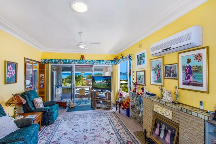 Fifth view of Homely house listing, 4 Hughes Street, Point Clare NSW 2250