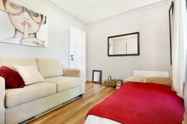 Fourth view of Homely unit listing, 1/19 Railway Crescent, North Wollongong NSW 2500