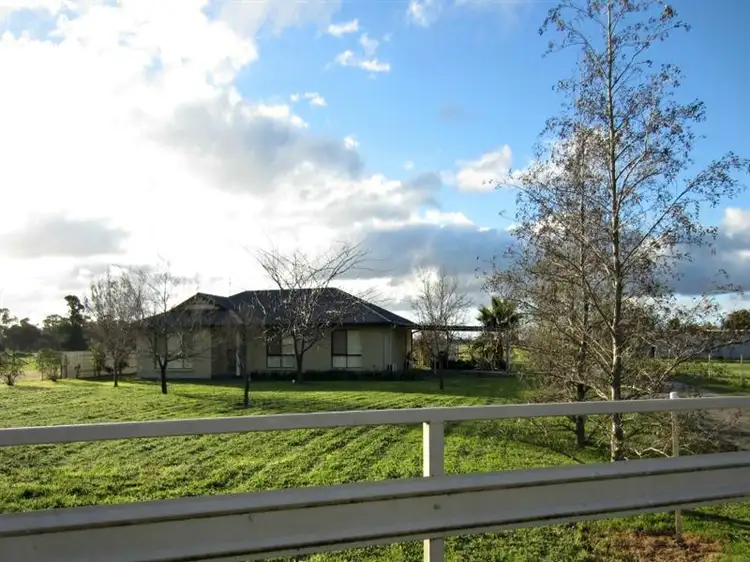 9 Brampton Street, Temora NSW 2666