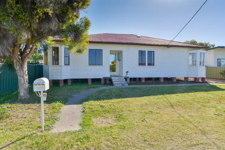12 Joan Street, Tamworth NSW 2340