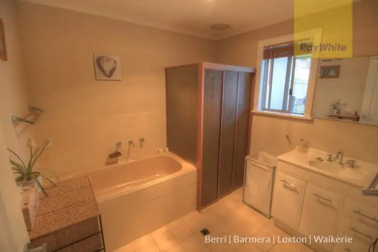 Sixth view of Homely house listing, 3 Eringa Avenue, Loxton SA 5333