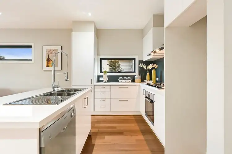 Sixth view of Homely townhouse listing, 2/80 Carmichael Road, Oakleigh East VIC 3166