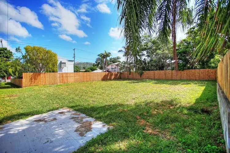 67 Ahearne Street, Hermit Park QLD 4812