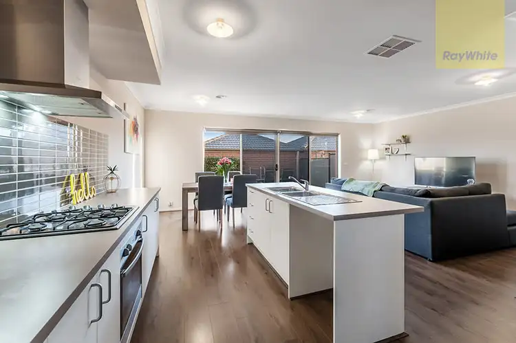 Fifth view of Homely house listing, 289 Brookfield Boulevard, Craigieburn VIC 3064