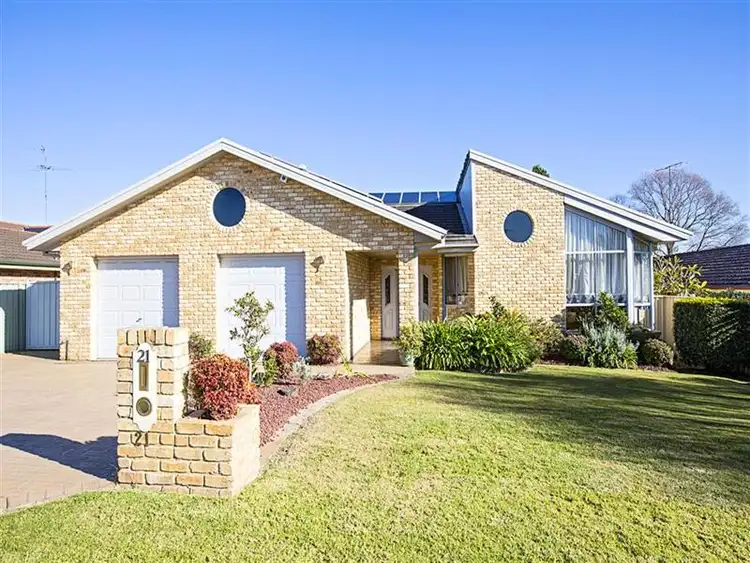 21 Luttrell Street, Glenmore Park NSW 2745