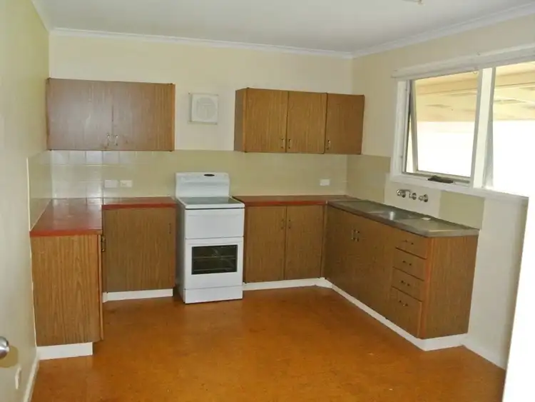 Second view of Homely house listing, 4 Venn Terrace, Kingston Se SA 5275