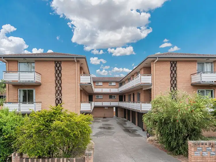 4/31 Grantson Street, Windsor QLD 4030
