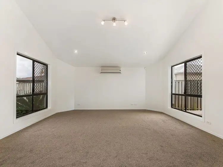 Fourth view of Homely house listing, 8 Ontario Court, Oxenford QLD 4210