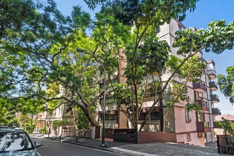 Third view of Homely apartment listing, 10/14-16 Onslow Avenue, Elizabeth Bay NSW 2011