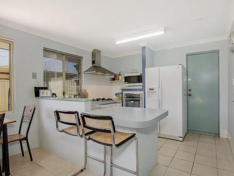 Seventh view of Homely house listing, 6 Maroon Place, Warnbro WA 6169