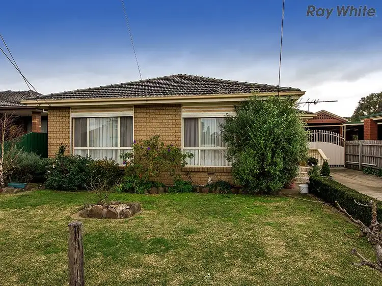 102 Power Street, St Albans VIC 3021
