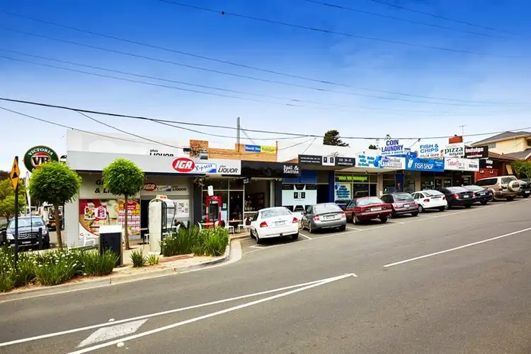 Fifth view of Homely house listing, 10 Leumear Street, Oakleigh East VIC 3166