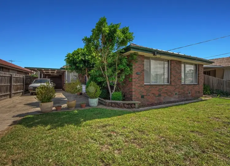 13 Novara Parade, St Albans VIC 3021