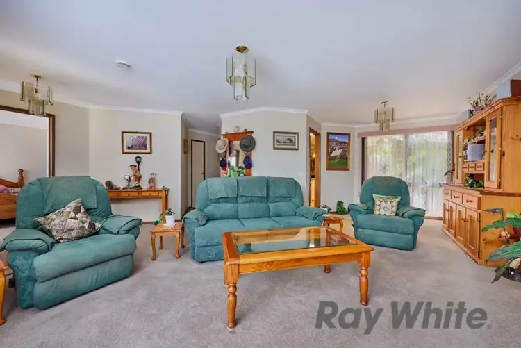 Second view of Homely house listing, 11 Errol Close, Aspendale Gardens VIC 3195