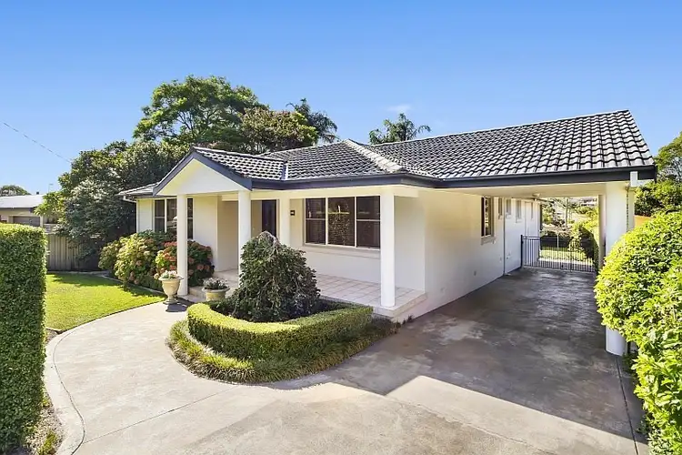 39 Orana Street, Green Point NSW 2251