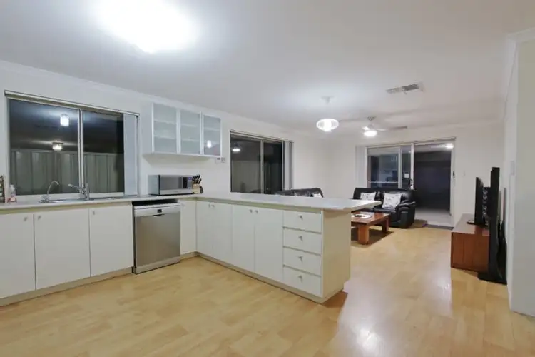 Fifth view of Homely house listing, 10 William Street, Wattle Grove WA 6107