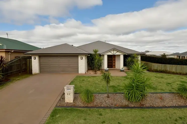 41 Honeyeater Drive, Highfields QLD 4352