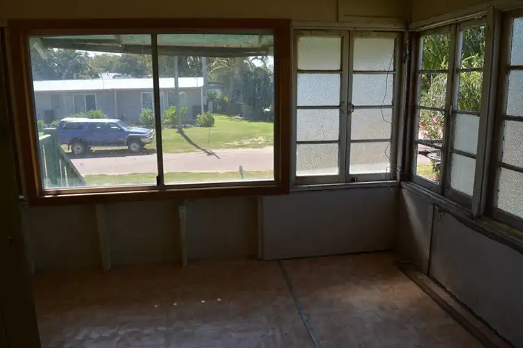 Fifth view of Homely house listing, 10 Aqua Street, Blackall QLD 4472