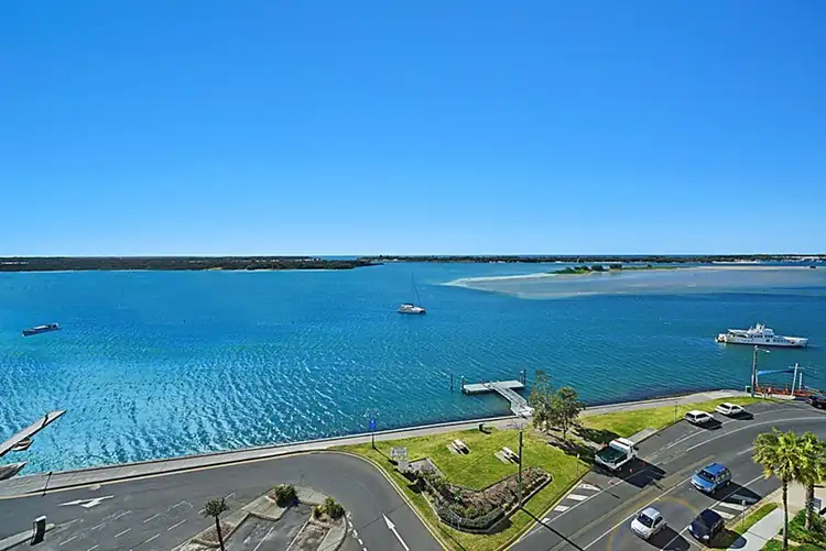 326 Golden Mile 'Deepwater Point' Marine Parade, Labrador QLD 4215